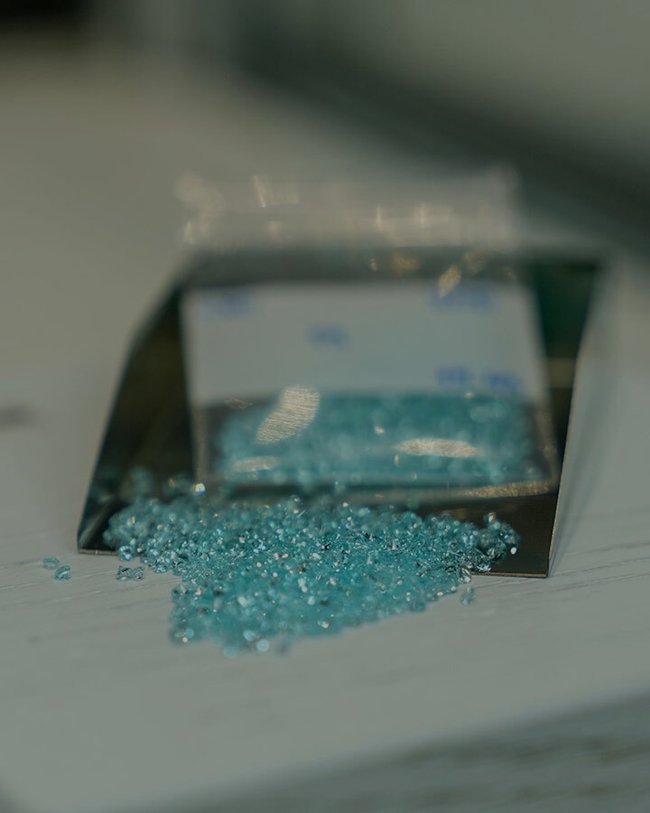 Diamonds, gemstones, pearls, lab-grown diamonds, synthetic stones Diamonds, gemstones, pearls, lab-grown diamonds, synthetic stones