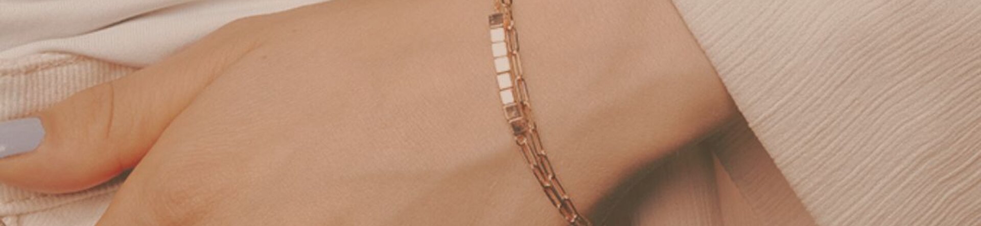 Precious metal jewellery in the limelight