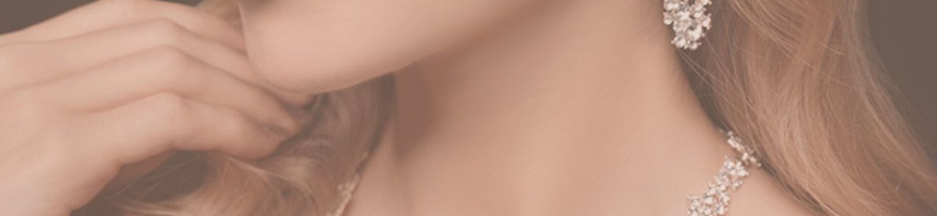 The sparkle of statement jewellery